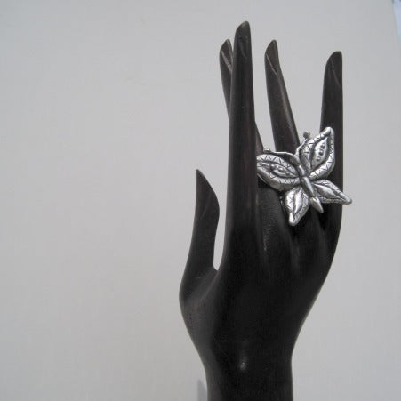 Butterfly ring