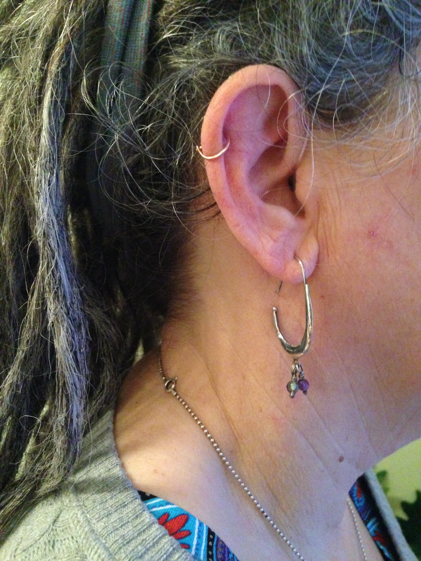 simplicity silver hoop earring