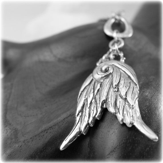 double wings silver  necklace