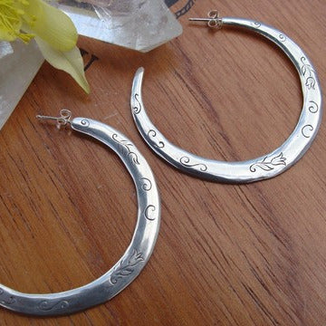 Ki Hoop earring