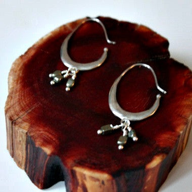 simplicity silver hoop earring